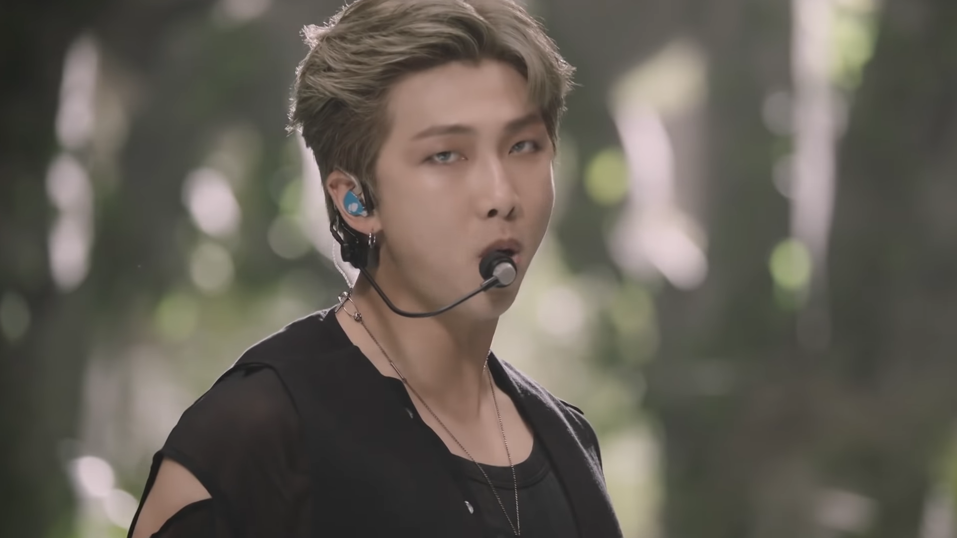 Penampilan BTS 'Black Swan' di The Tonight Show bersama Jimmy Fallon